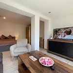 Ξενοδοχείο με διαμερίσματα Marions 4*